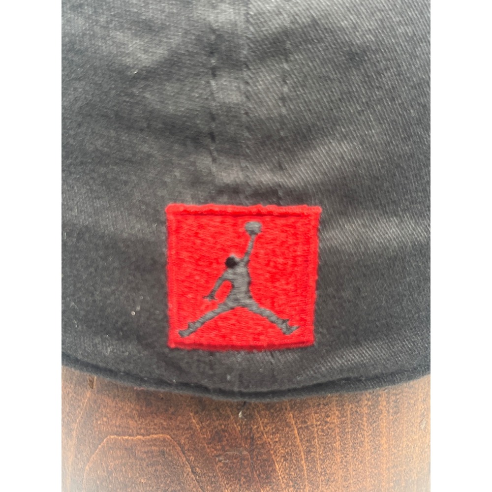 Jordan Youth Baseball Hat Black Red Jumpman Logo Flat Brim Cap 1076-391-112 - Picture 6 of 10